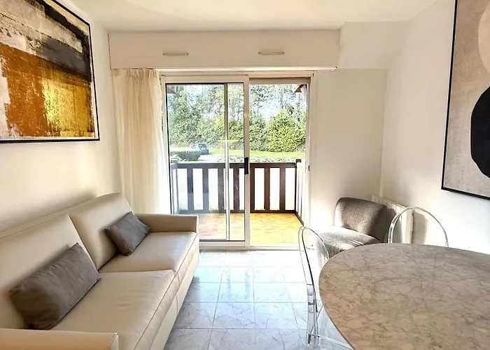 Le Royal Panorama - *